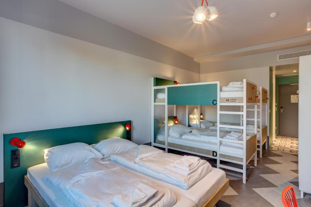 MEININGER Hotel Paris Porte de Vincennes - image 7