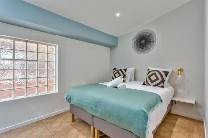 86 - Urban Charming Apartment - image 9