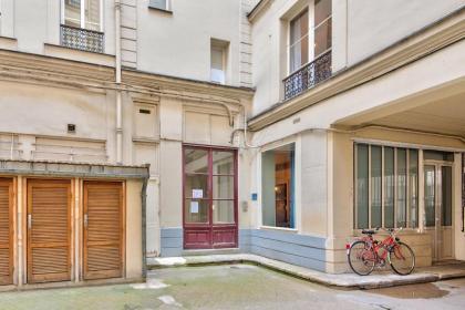 78 - Urban Beautiful Le Marais - image 8