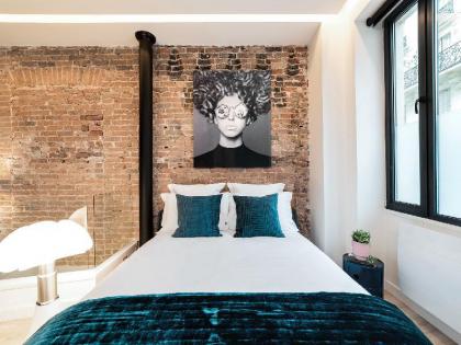 Exclusive Loft in Le Marais - image 6