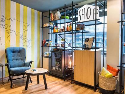 Aparthotel Adagio Paris Nation - image 1