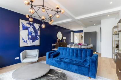 Stunning 2 Bedroom Apartment - image 20