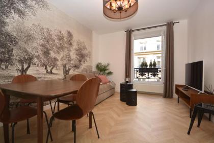 Best Stay Jeuneurs - image 1