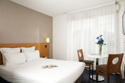 Sejours and Affaires Paris-Nanterre