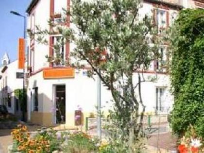 Hotel le Petit Chateau (ex hotel des amis)