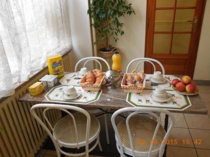 Hotel le Petit Chateau (ex hotel des amis) - image 15