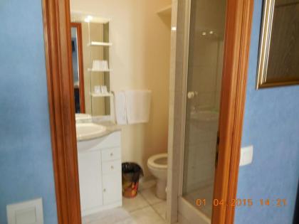 Hotel le Petit Chateau (ex hotel des amis) - image 6