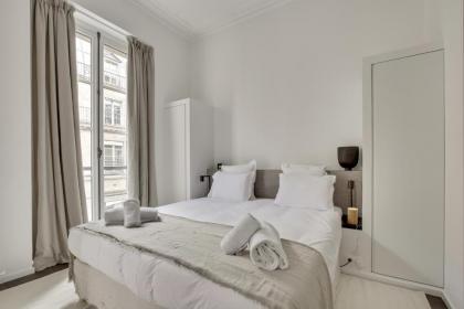 Modern Apt 3BDR/3BATH - Louvre Museum/Tuileries - image 4