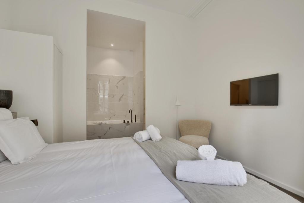 Modern Apt 3BDR/3BATH - Louvre Museum/Tuileries - image 7