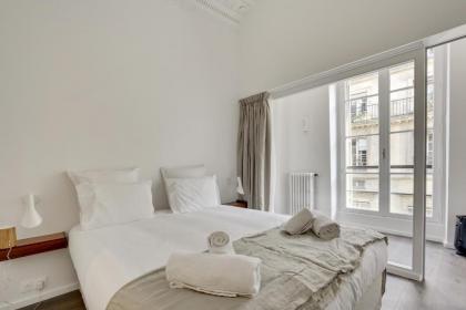 Modern Apt 3BDR/3BATH - Louvre Museum/Tuileries - image 9