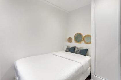 Bright & Modern Studio in Paris - image 4