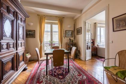 Veeve - Quai aux Fleurs Apartment - image 5