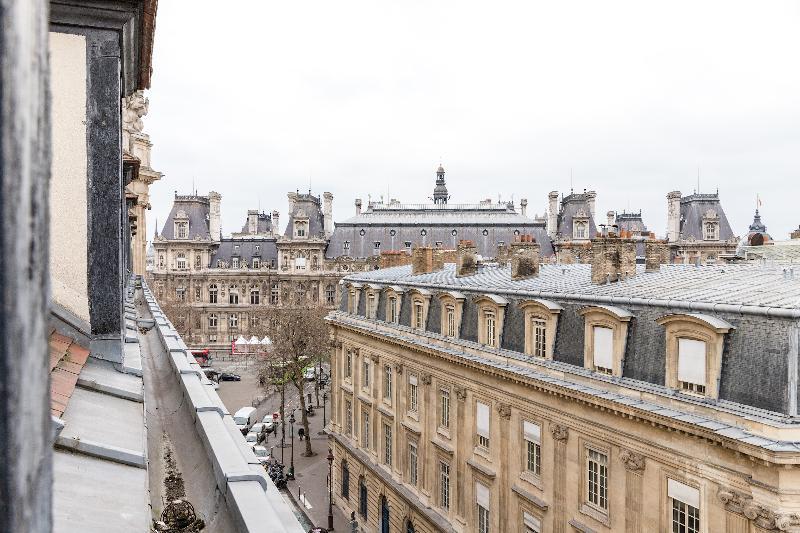 LE MARAIS- IN THE  HEART OF THE CITY - image 3