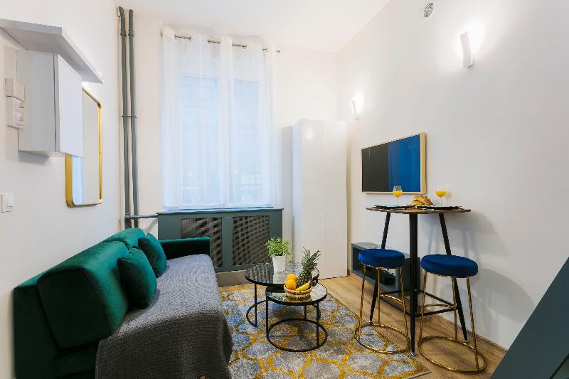 COZY STUDIO BY MADELEINE PLACE DE LA CONCORDE  - image 3