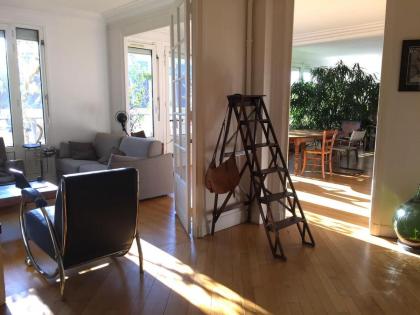 Le Penthouse Guy Moquet