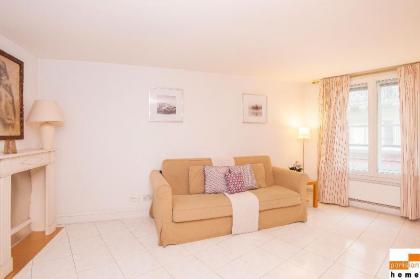 101022 - Family apartment for 4 people in the Louvre area - image 12