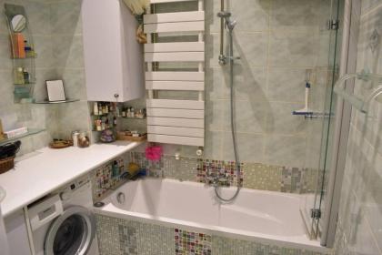 Charming 2 Bedroom Apartment with view of Paris Gare de Lyon - image 6
