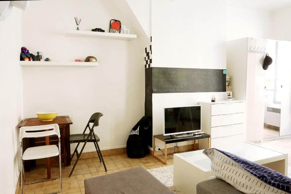 Sumptuous apartment near Republic - main image