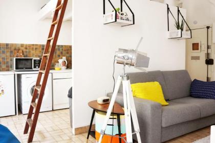 Sumptuous apartment near Republic - image 7
