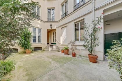 Superbe studio rempli de charme au coeur du marais Paris