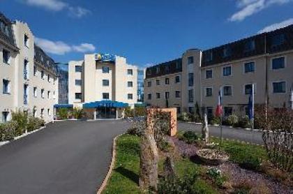 Comfort Hotel CDG Airport - image 20
