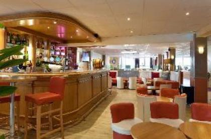 Comfort Hotel CDG Airport - image 3