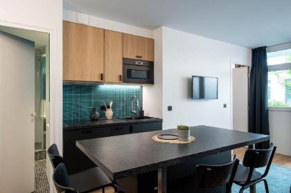 NEW - Superbe 1 bdr Appt - Design 60's - Paris 15e - image 2