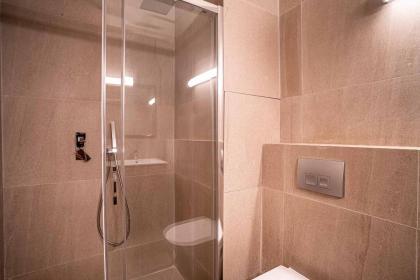 135 - Urban Five Star Apartment in Center of Paris - image 16