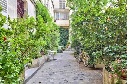 127 - Urban Beautiful 4BR in Montorgueil - image 12