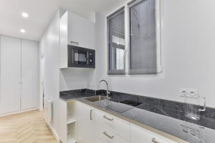 127 - Urban Beautiful 4BR in Montorgueil - image 17