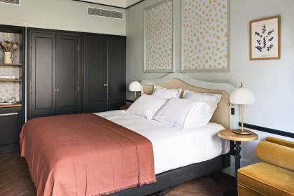 Hotel Botaniste - image 11