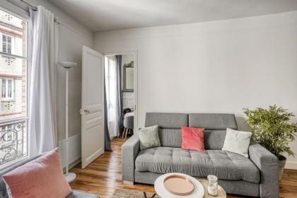 Stunning 2 Bedrooms Apartment - Modern & Cosy - image 11