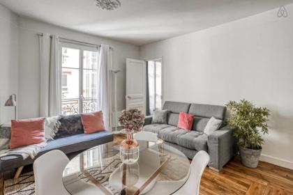 Stunning 2 Bedrooms Apartment - Modern & Cosy - image 9