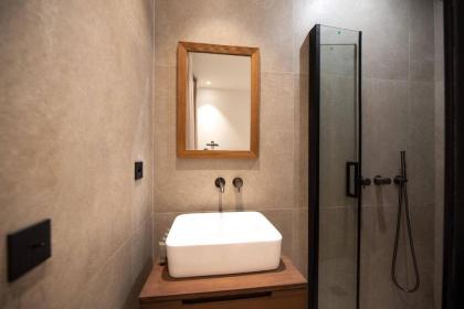 Lovely Home in Champs Elysées - With AC - image 9