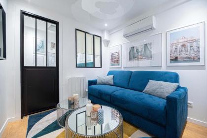 Beautiful Apartment in marais   With AC