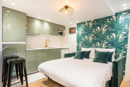 HolidaysInParis - Bonne Nouvelle - image 20