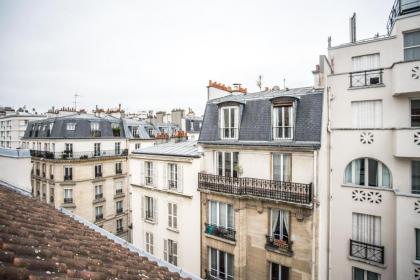 Warm Apartment Near Parc Monceau - image 12