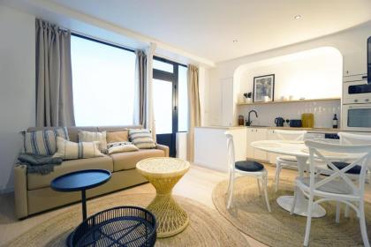 magnificent apartment in the SOUtH of PARIS