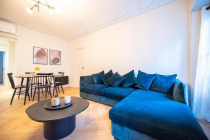 Luxury apartments in Paris Center - image 7