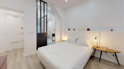 Luxurious and Cosy Apt in the center of  Paris 14 - image 8