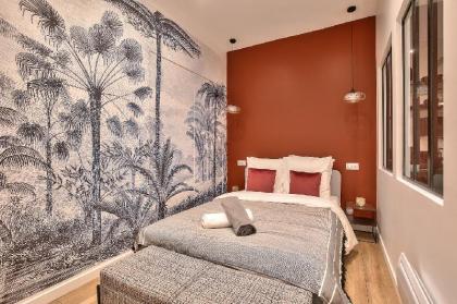 NEW  Stunning 2BR Apt in the Heart of Paris 15 