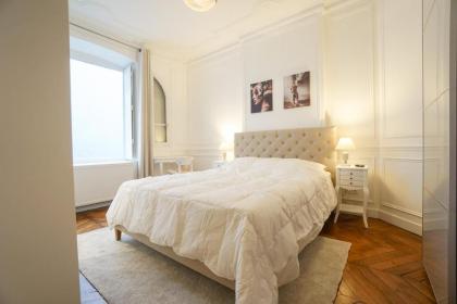 Modern Duplex Close To The Eiffel Tower - image 11