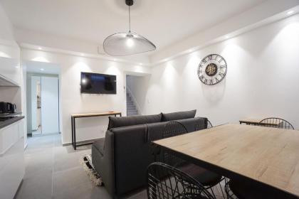 Modern Duplex Close To The Eiffel Tower - image 18