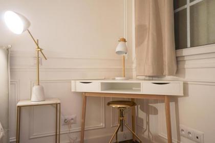 Modern Duplex Close To The Eiffel Tower - image 4