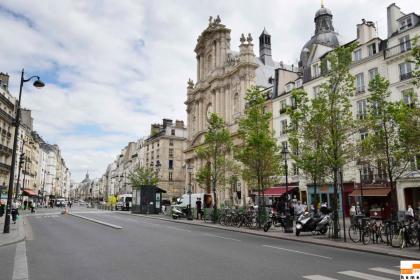 204340 - A two-room apartment with traditional chic style in the Marais - image 15