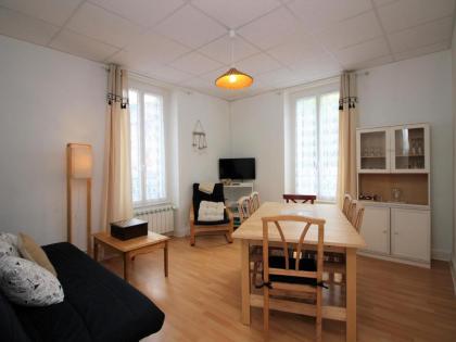 Appartement La Bourboule 4 pièces 6 personnes - FR-1-608-39