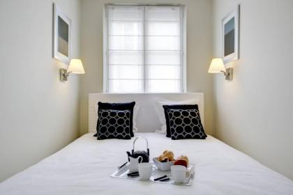 Appartement Champs-Elysées Montaigne - HALA PARIS - image 9