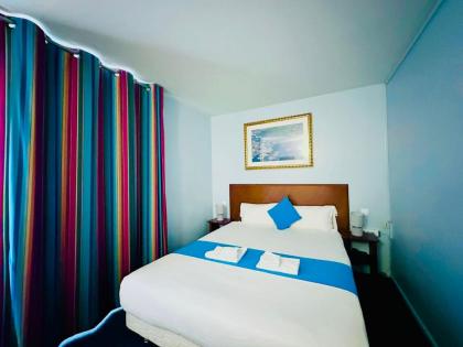 Hotel Bellevue Montmartre - image 24