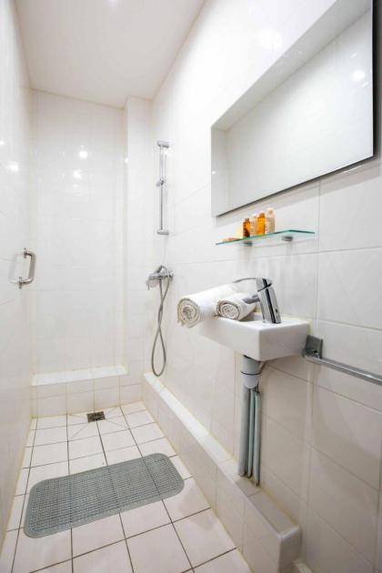 Veeve - Classic Comfort - image 24