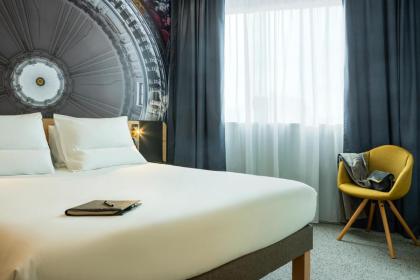 Novotel Paris 20 Belleville - image 10